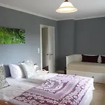 Landfein Big Country House